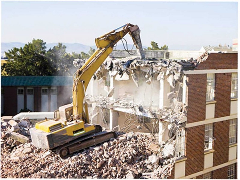 مسئولیت حقوقی کارفرما در زمان تخریب ساختمان