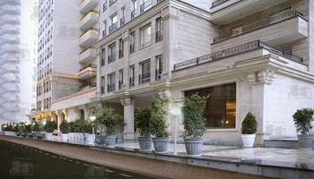 برج پارلمان در منطقه 22 دریاچه چیتگر