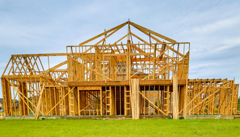 ساختمان های دارای اسکلت فلزی بهتر اند یا اسکلت بتنی؟