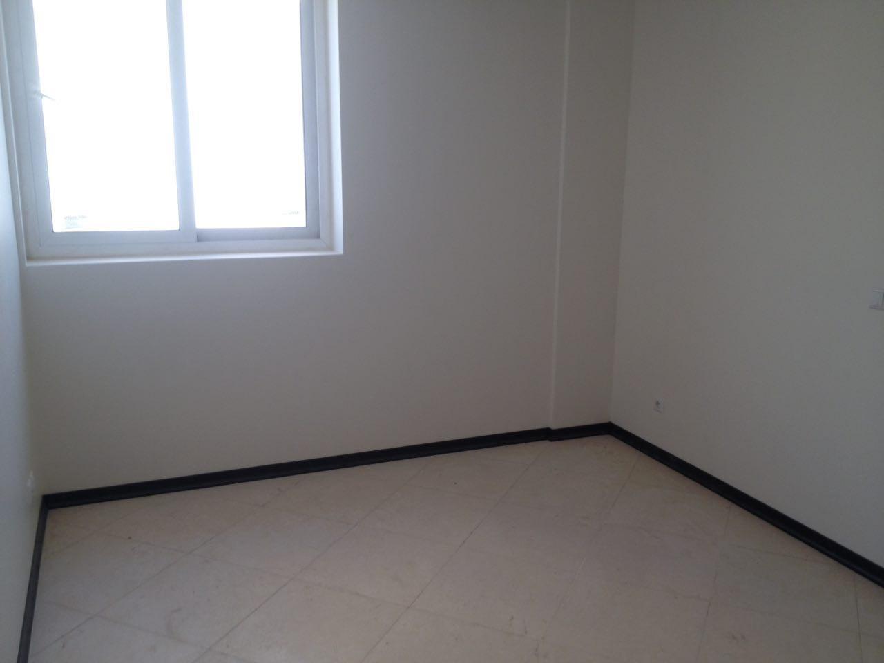 آسمان 107 متر2
